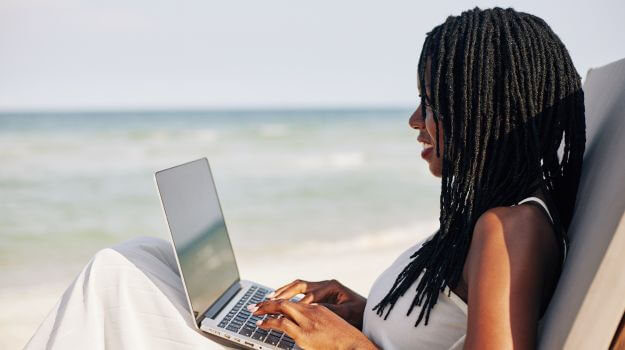 1-Nómadas Digitais em Cabo Verde_ O seu Escritório com Vista para o Paraíso.jpg