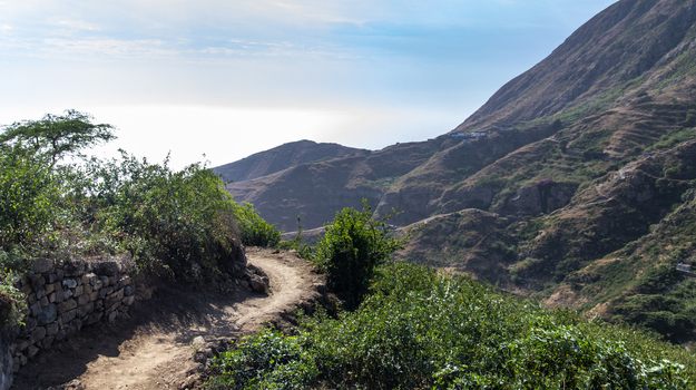 caminho-ilha-brava-cabo-verde.jpg