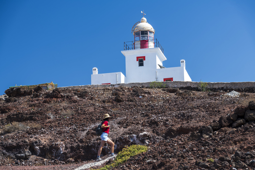 farol-morro-negro-ilha-boa-vista-cabo-verde.jpg