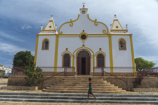 igreja-ilha-maio-cabo-verde.jpg