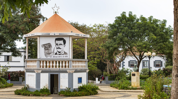 praça eugénio tavares, na ilha brava, em cabo verde