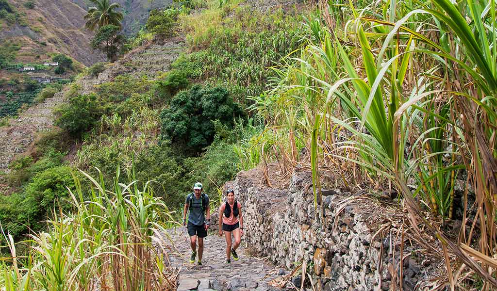 trilho-cascata-santo-antao-cabo-verde.jpg